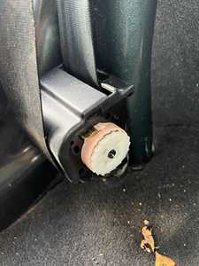 2004 jeep wrangler seat belt retractor