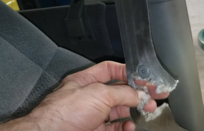 2018 Volvo XC 60 Australian shepherd chewed the seat belt